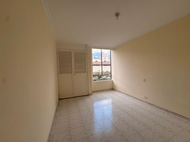 Apartamento en venta en El Poblado, Medellín · foto 11 de 14