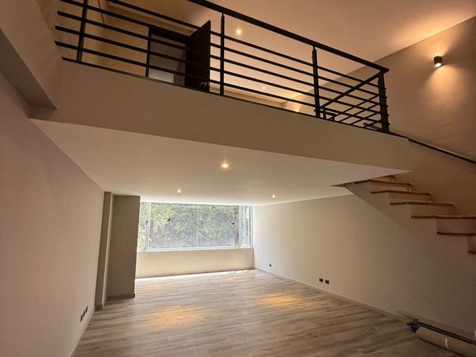 Oficina en arriendo en Loma Del Chocho, Envigado, 85 m² · foto 2 de 8