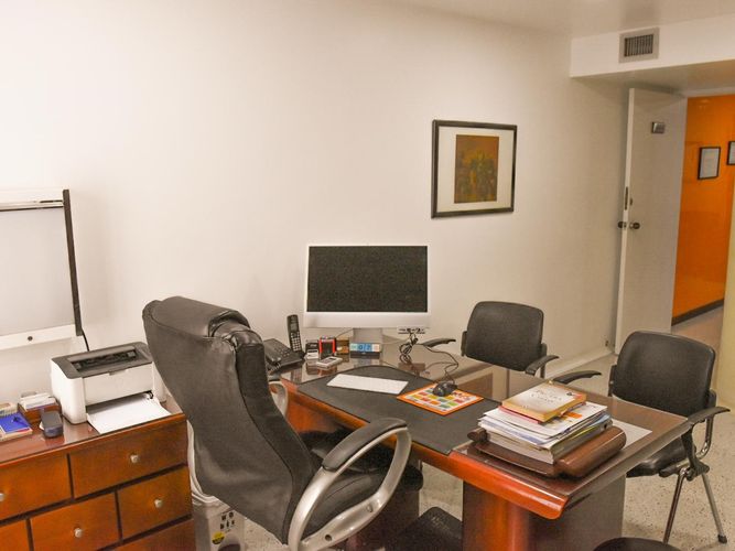 Consultorio en venta en El Poblado, Medellín, 32 m² · foto 4 de 8