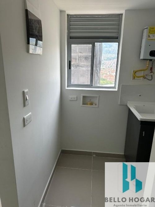 Apartamento de 3 alcobas en venta en San Jose Obrero, Bello, 61 m² · foto 8 de 22