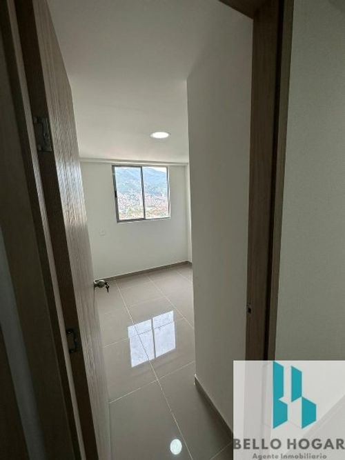 Apartamento de 3 alcobas en venta en San Jose Obrero, Bello, 61 m² · foto 18 de 22
