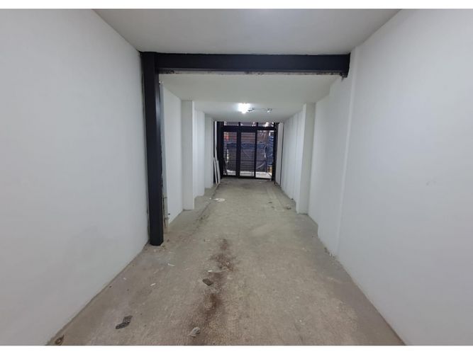 Local en arriendo en Laureles, Medellín, 427 m² · foto 9 de 22