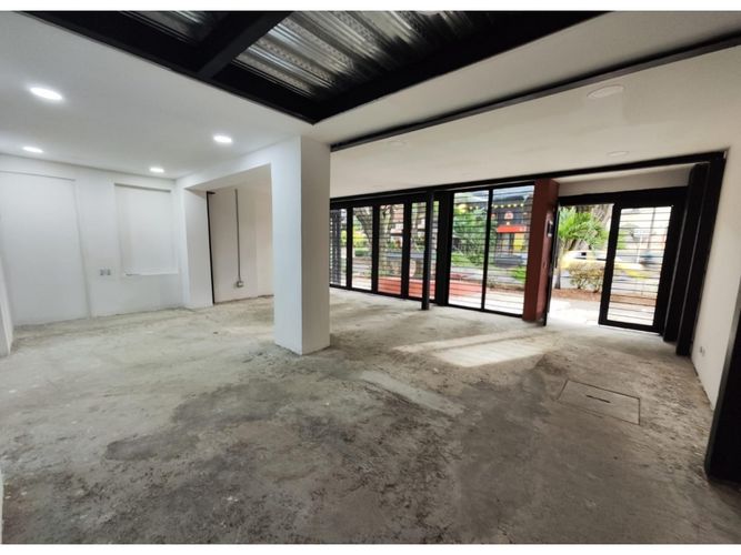 Local en arriendo en Laureles, Medellín, 427 m² · foto 16 de 22
