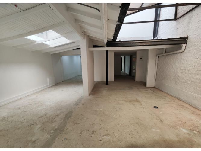 Local en arriendo en Laureles, Medellín, 427 m² · foto 17 de 22