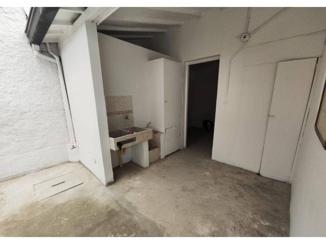 Local en arriendo en Laureles, Medellín, 427 m² · foto 18 de 22