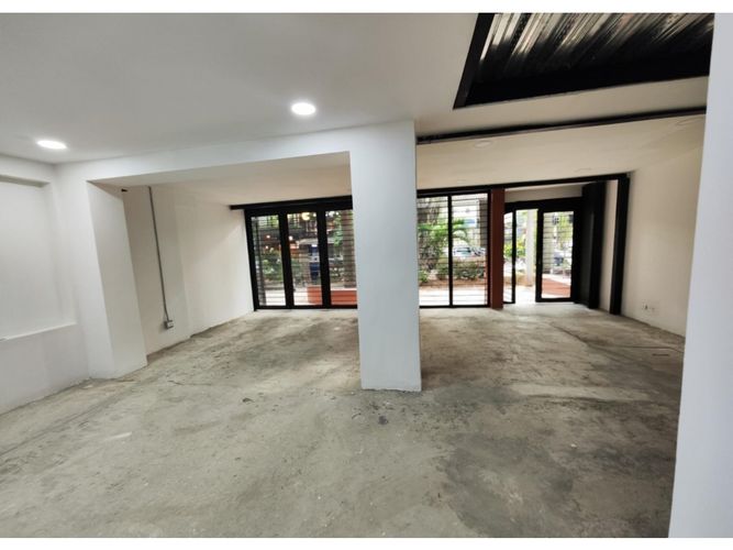 Local en arriendo en Laureles, Medellín, 427 m² · foto 21 de 22