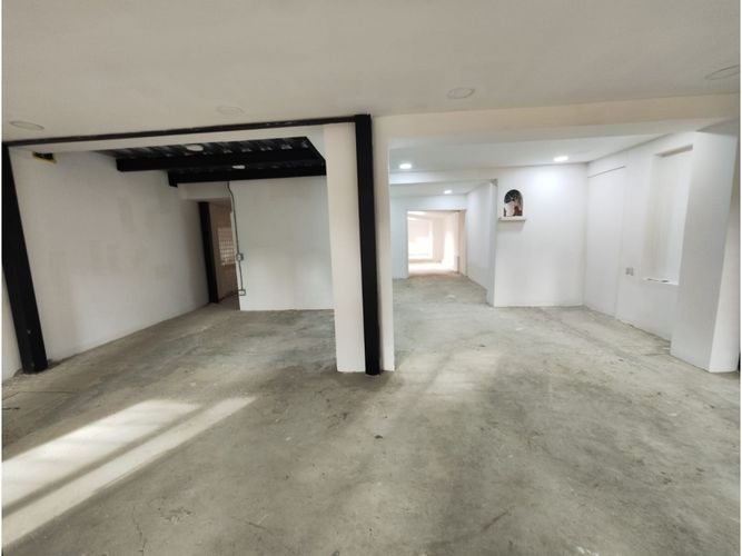 Local en arriendo en Laureles, Medellín, 427 m² · foto 22 de 22