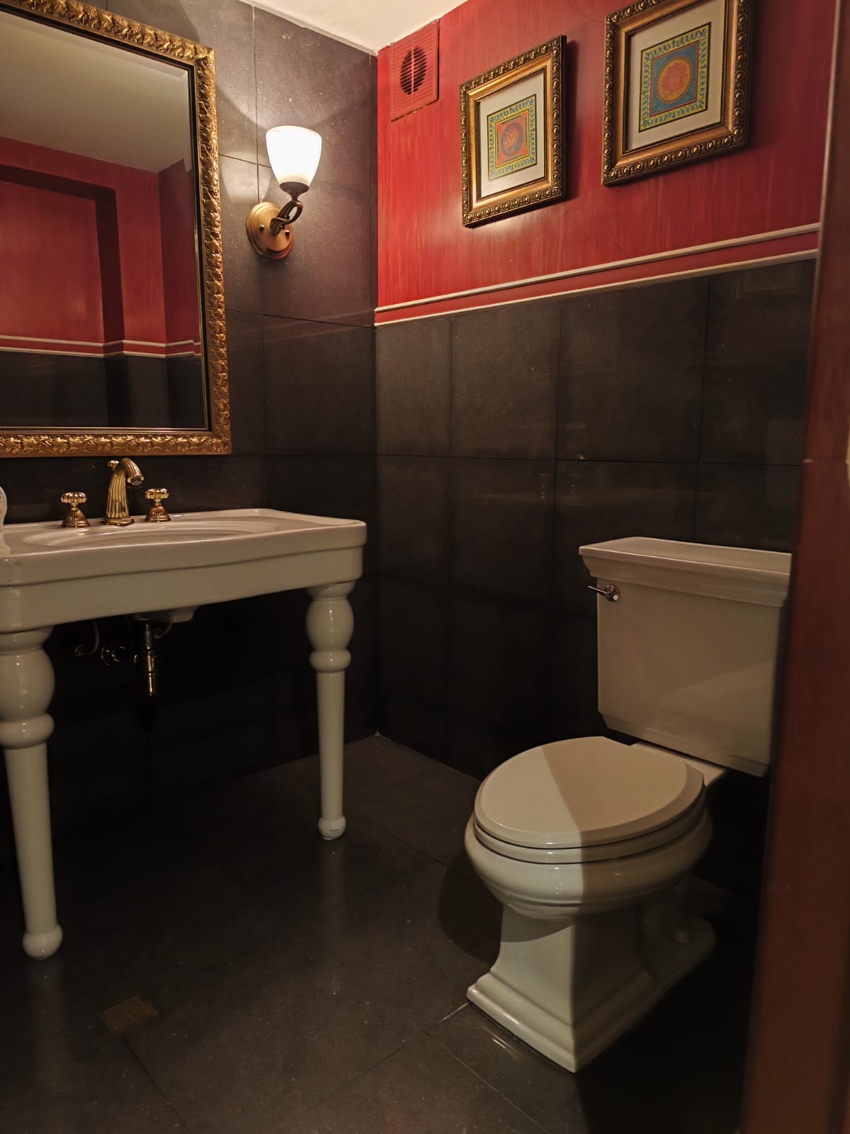Apartamento en venta en La Carolina, Bogotá · foto 5 de 24