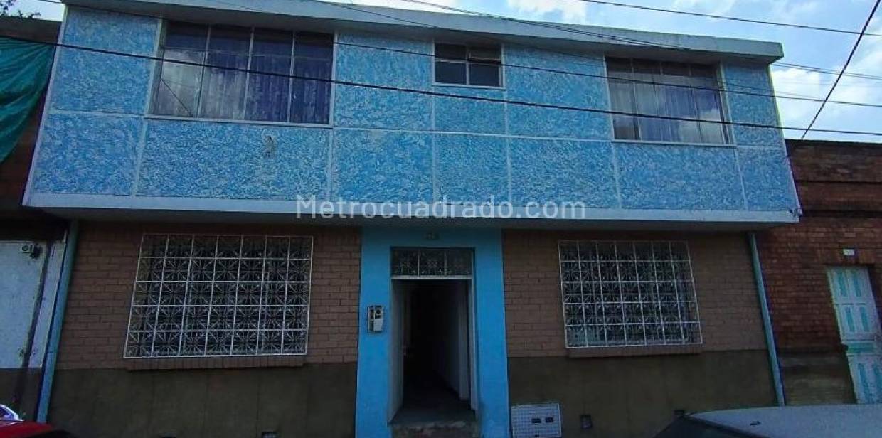 Casa en venta en Barrios Unidos, Bogotá · foto 2 de 8