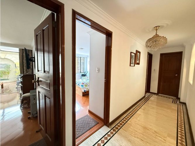 Apartamento de 3 alcobas en venta en Santa Bibiana, Bogotá, 214 m² · foto 8 de 18