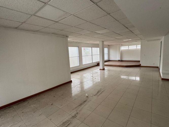 Local en venta en Tequendama, Cali, 174 m² · foto 3 de 8