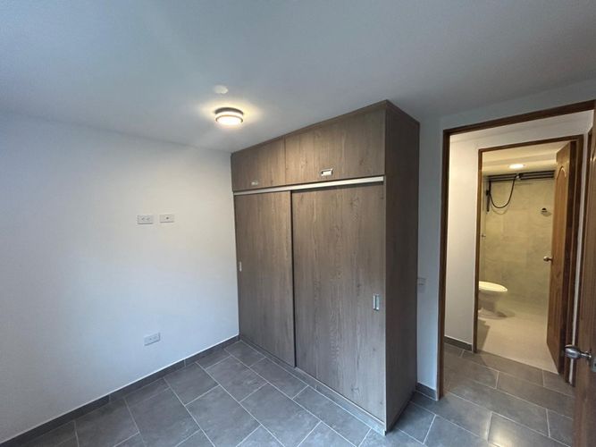 Apartamento de 2 alcobas en venta en El Tambo, La Ceja, 49 m² · foto 3 de 8