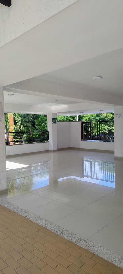 Apartamento de 3 alcobas en venta en Prados Del Norte, Cali, 58 m² · foto 9 de 17