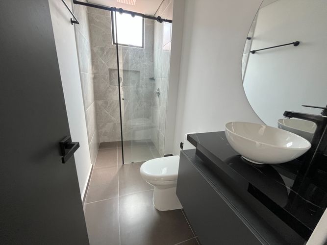 Apartamento de 5 alcobas en venta en Laureles, Medellín, 330 m² · foto 17 de 19