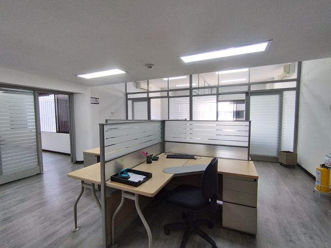 Bodega en arriendo en Las Vegas, Envigado, 480 m² · foto 7 de 15