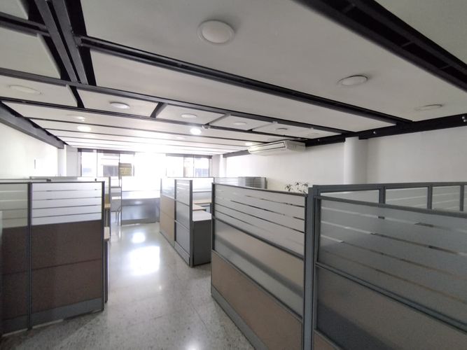Bodega en arriendo en Las Vegas, Envigado, 480 m² · foto 13 de 15