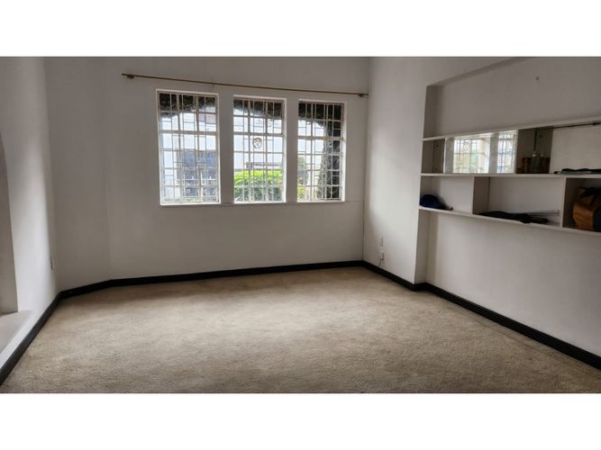 Casa de 6 alcobas en venta en Teusaquillo, Bogotá, 650 m² · foto 9 de 24