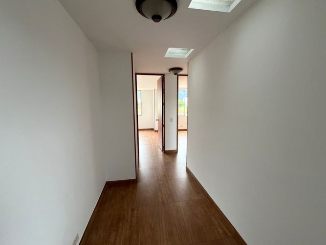 Apartamento de 3 alcobas en venta en La Liberia, Bogotá, 105 m² · foto 9 de 16