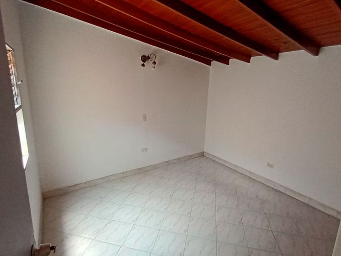 Casa de 4 alcobas en venta en Laureles, Medellín, 237 m² · foto 14 de 16