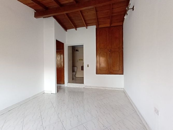 Casa de 4 alcobas en venta en Laureles, Medellín, 237 m² · foto 9 de 16