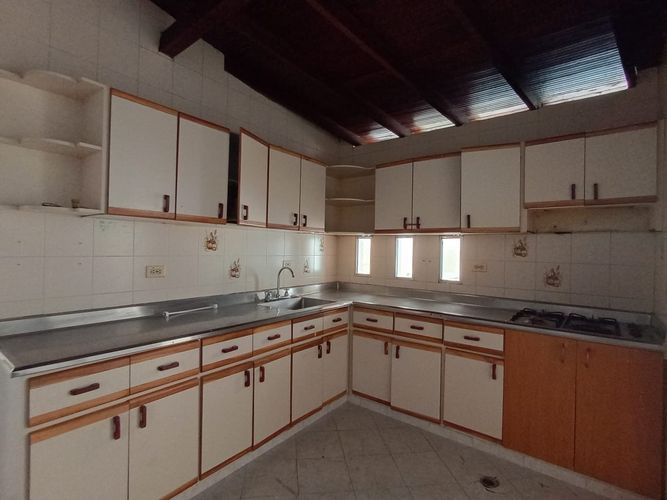 Casa de 4 alcobas en venta en Laureles, Medellín, 237 m² · foto 6 de 16