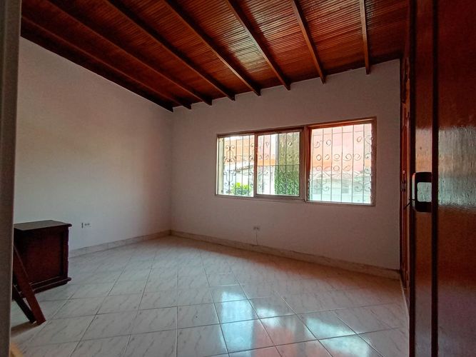 Casa de 4 alcobas en venta en Laureles, Medellín, 237 m² · foto 8 de 16
