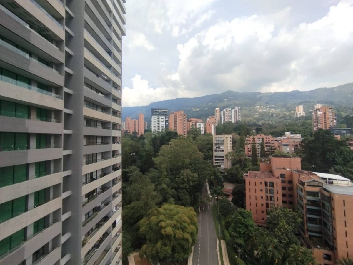 Apartamento en arriendo en El Poblado, Medellín · foto 9 de 16