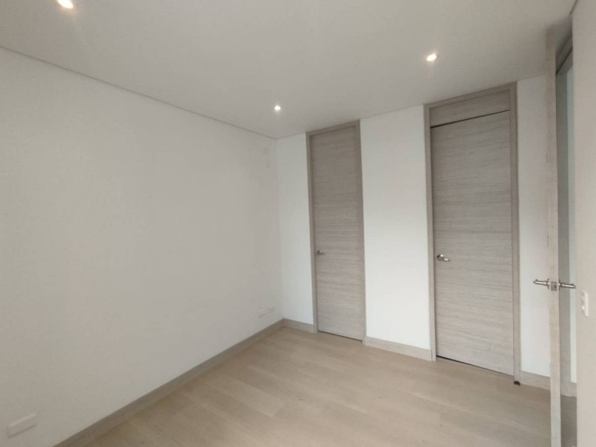 Apartamento en arriendo en El Poblado, Medellín · foto 11 de 16