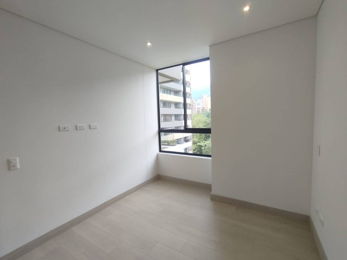 Apartamento en arriendo en El Poblado, Medellín · foto 12 de 16