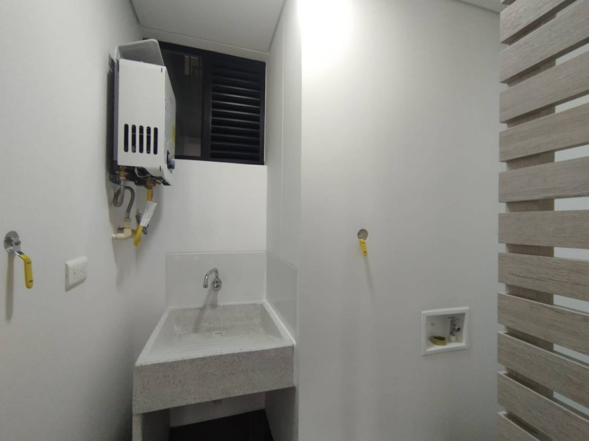Apartamento en arriendo en El Poblado, Medellín · foto 16 de 16