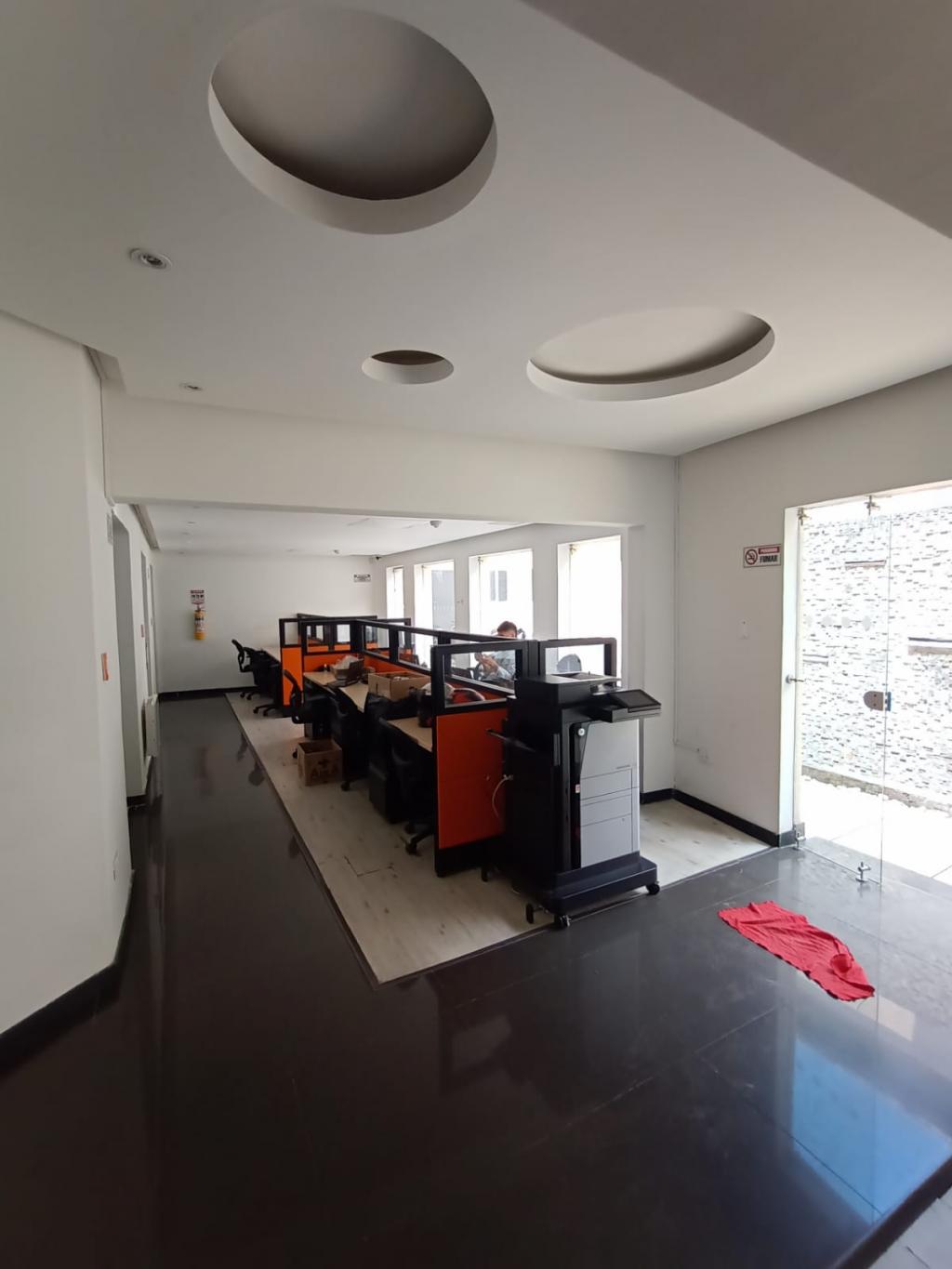 Casa en venta en Quinta Camacho, Bogotá · foto 2 de 24
