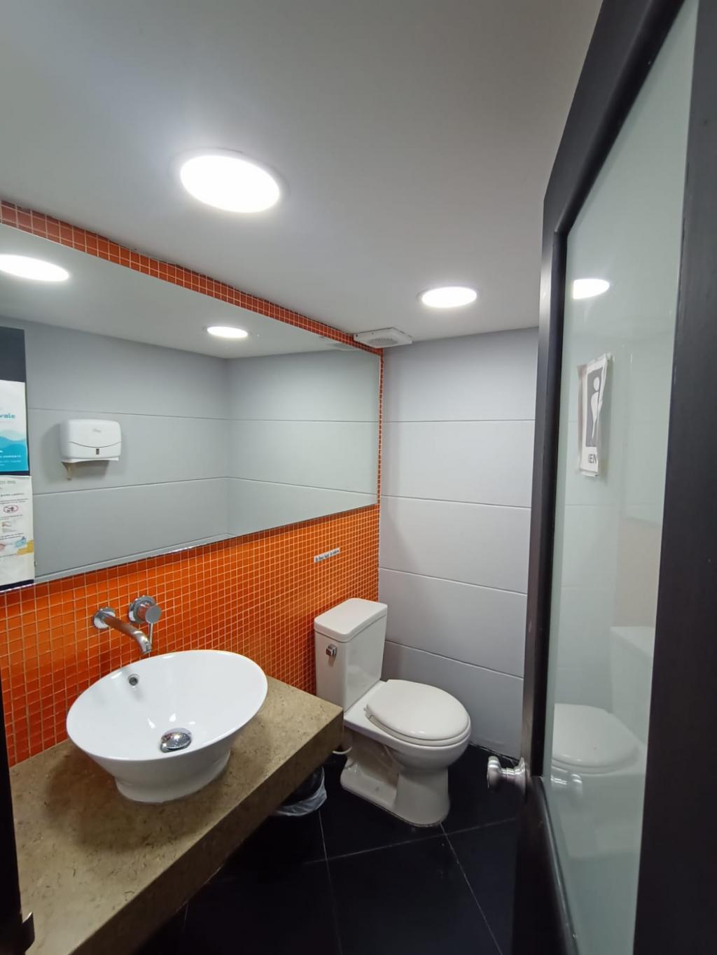 Casa en venta en Quinta Camacho, Bogotá · foto 4 de 24