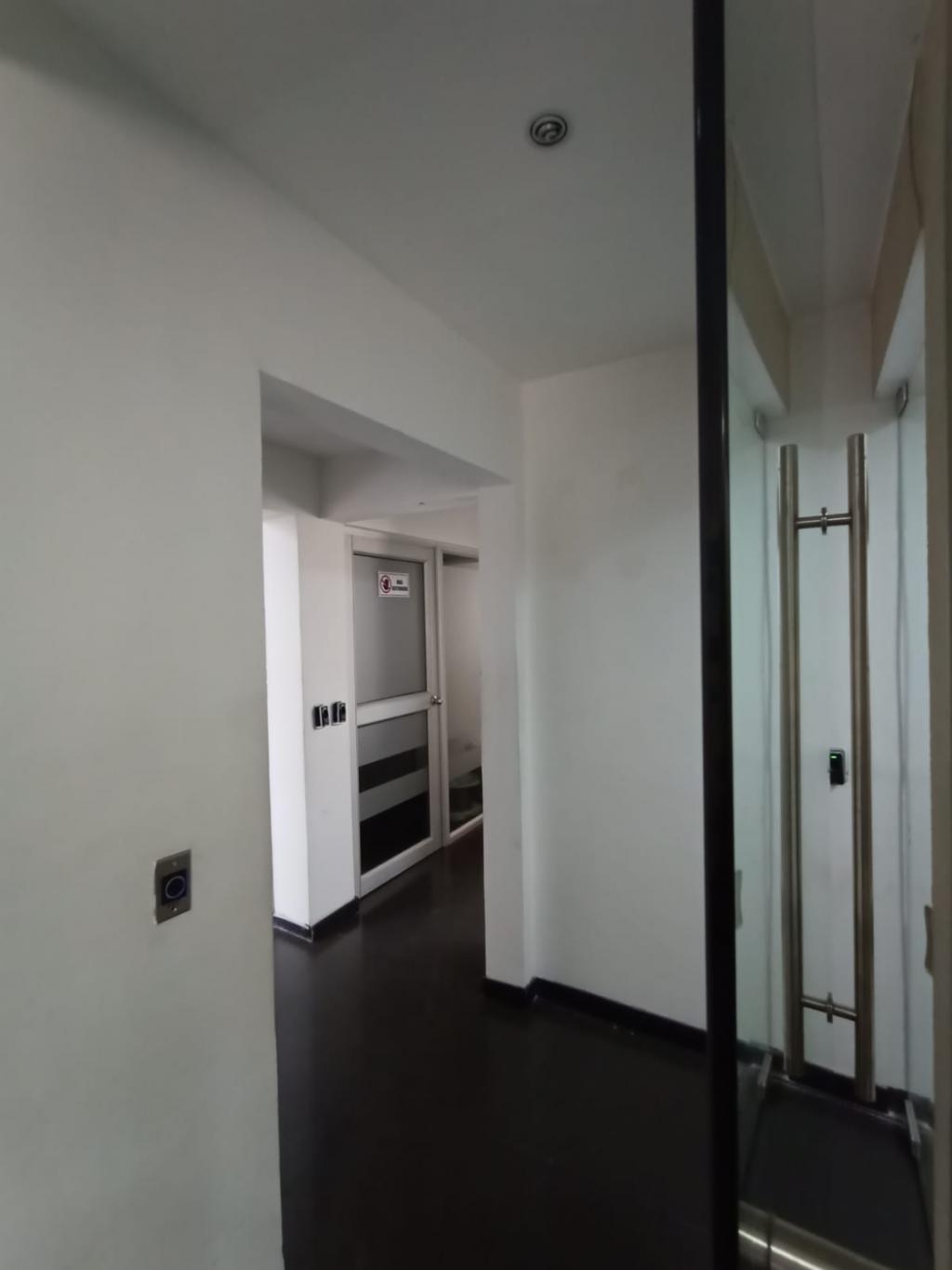 Casa en venta en Quinta Camacho, Bogotá · foto 6 de 24