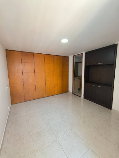 Apartamento en arriendo en La Frontera, Envigado · foto 2 de 24