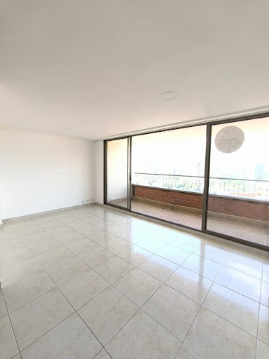 Apartamento en arriendo en La Frontera, Envigado · foto 10 de 24