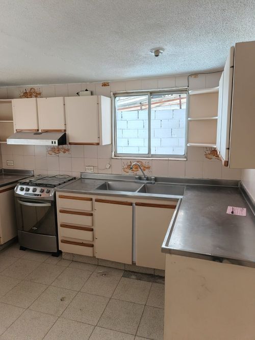 Casa de 3 alcobas en venta en Santa Mónica, Medellín, 165 m² · foto 10 de 24