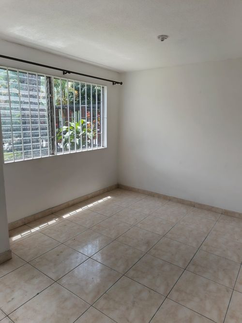 Casa de 3 alcobas en venta en Santa Mónica, Medellín, 165 m² · foto 13 de 24