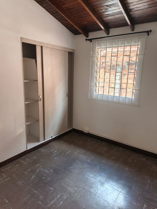 Casa de 3 alcobas en venta en Santa Mónica, Medellín, 165 m² · foto 17 de 24