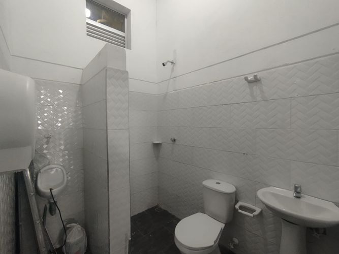Bodega en arriendo en Belén, Medellín, 180 m² · foto 8 de 20