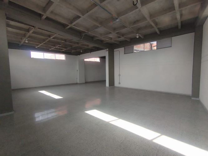 Bodega en arriendo en Belén, Medellín, 180 m² · foto 12 de 20