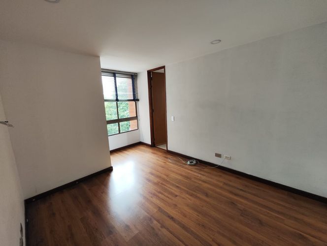 Apartamento de 3 alcobas en arriendo en Las Lomas, Medellín, 140 m² · foto 10 de 20