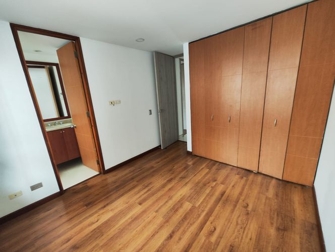 Apartamento de 3 alcobas en arriendo en Las Lomas, Medellín, 140 m² · foto 14 de 20
