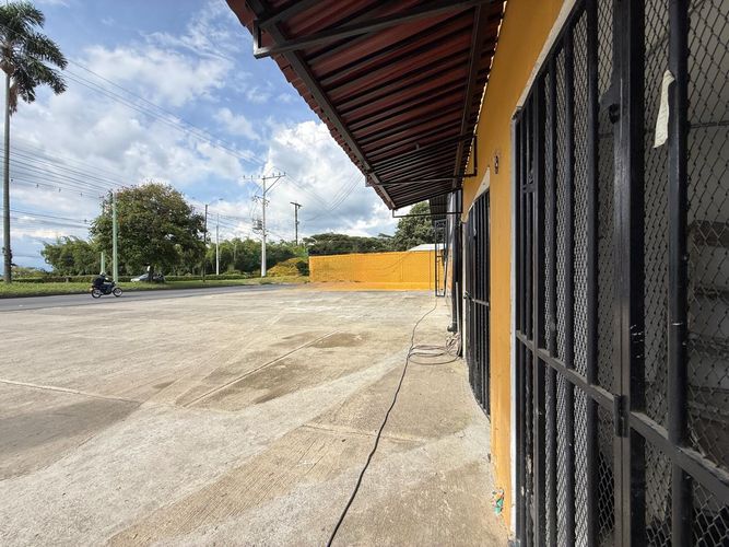 Local en arriendo en Cerritos, Pereira, 33 m² · foto 8 de 9
