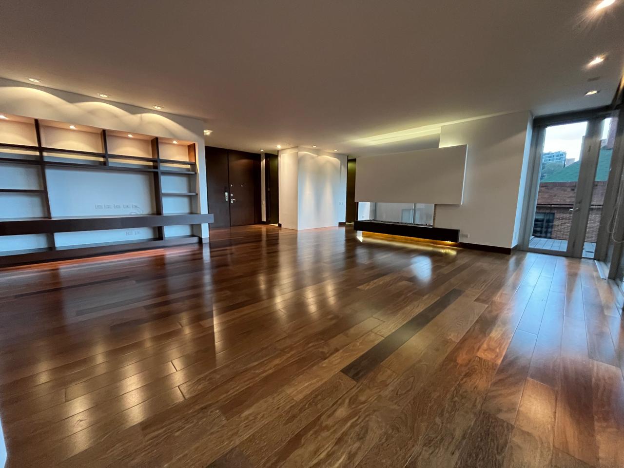 Apartamento en venta en El Chico, Bogotá · foto 3 de 17