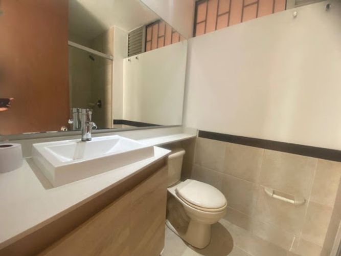 Apartamento de 3 alcobas en arriendo en Castropol, Medellín, 74 m² · foto 7 de 24
