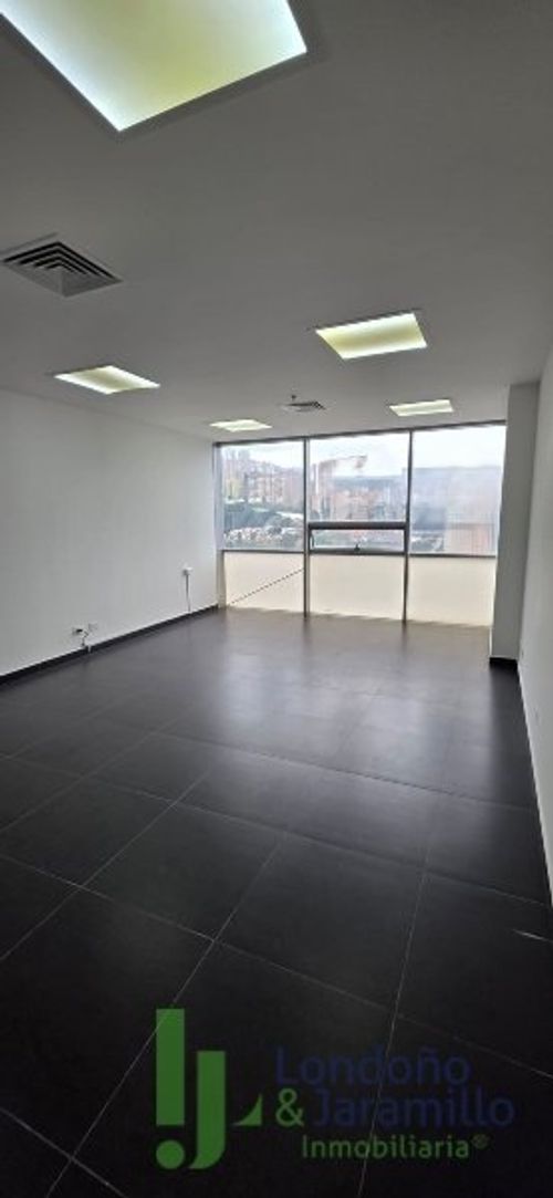 Oficina en venta en Primavera, Envigado, 37 m² · foto 9 de 9