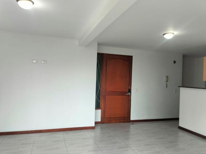 Apartamento de 2 alcobas en arriendo en El Poblado, Medellín, 71 m² · foto 6 de 14