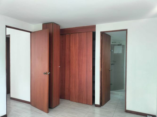 Apartamento de 2 alcobas en arriendo en El Poblado, Medellín, 71 m² · foto 8 de 14