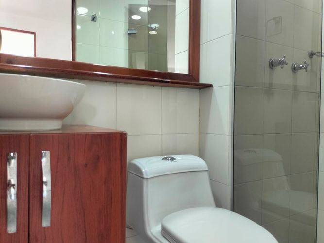 Apartamento de 2 alcobas en arriendo en El Poblado, Medellín, 71 m² · foto 13 de 14
