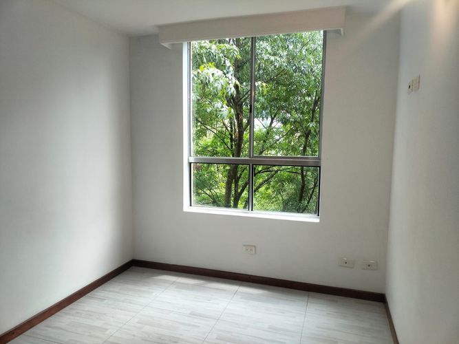 Apartamento de 2 alcobas en arriendo en El Poblado, Medellín, 71 m² · foto 10 de 14